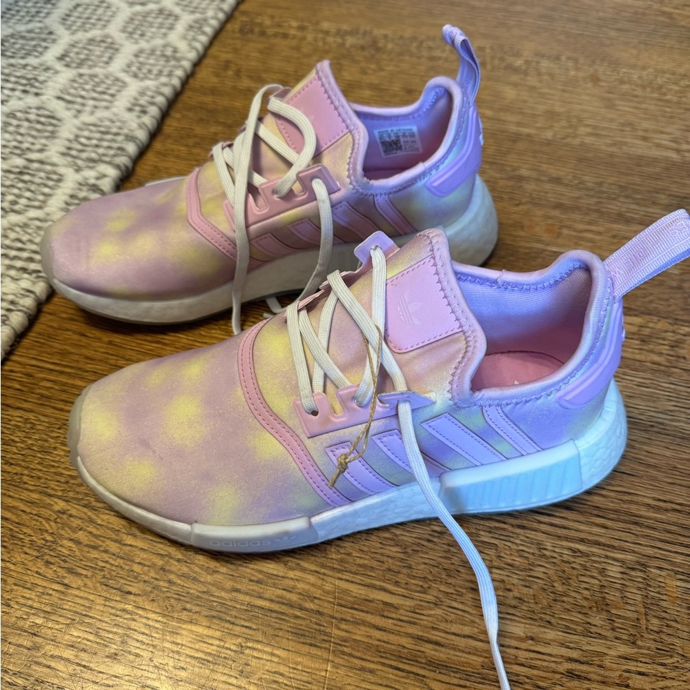 adidas Kids Sneakers in Pastel Pink and Yellow 5Y New - Picture 2 of 4